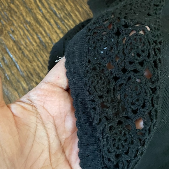 Women’s Black Top - Picture 5 of 7